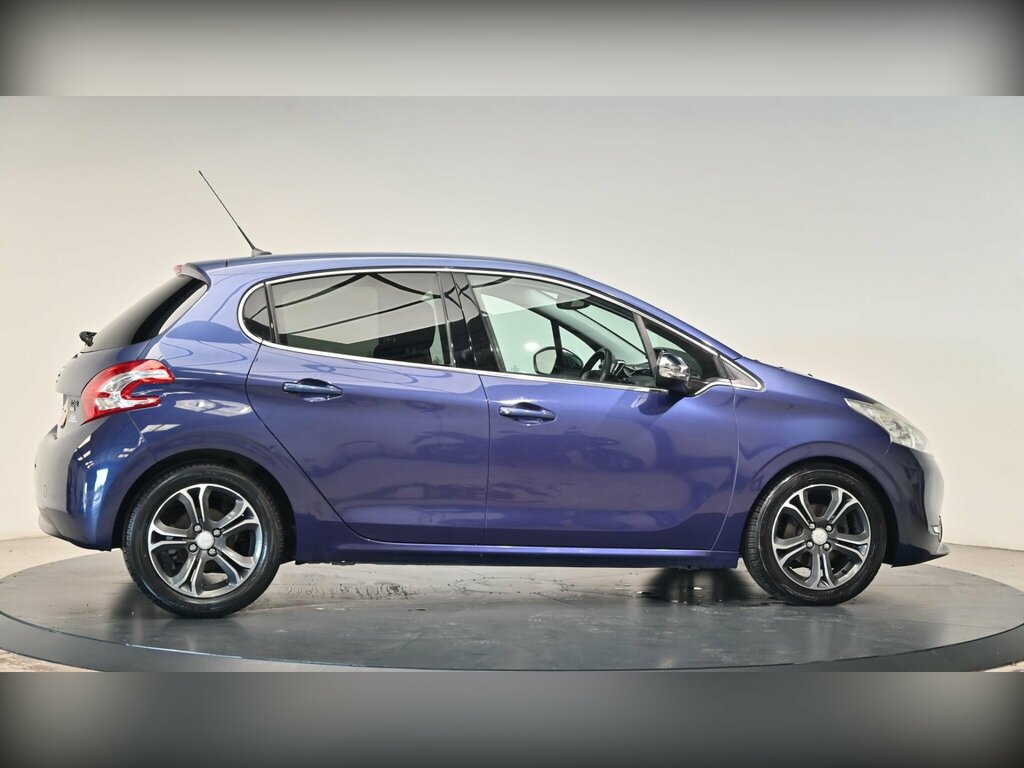 Peugeot 208 1.2 Vti Allure Euro 5 Red #22