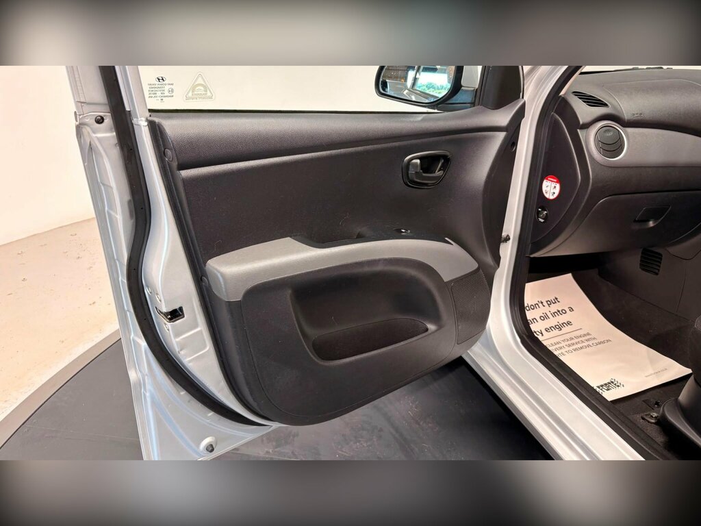 Hyundai I10 I10 Active White #48