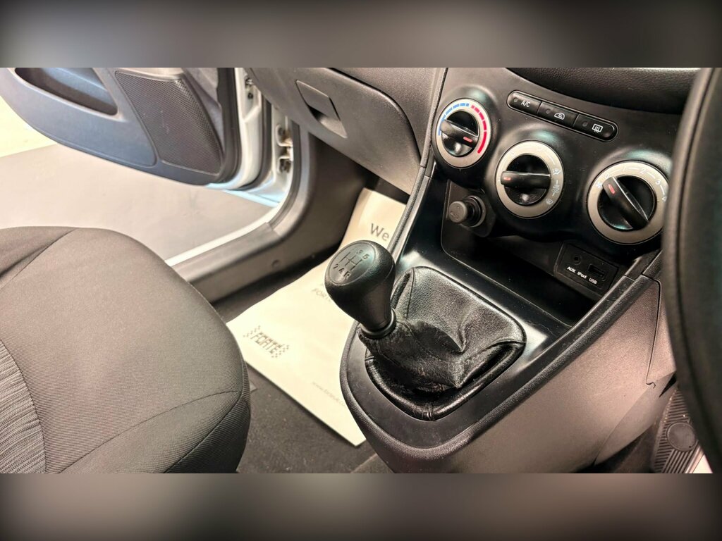 Hyundai I10 I10 Active White #58