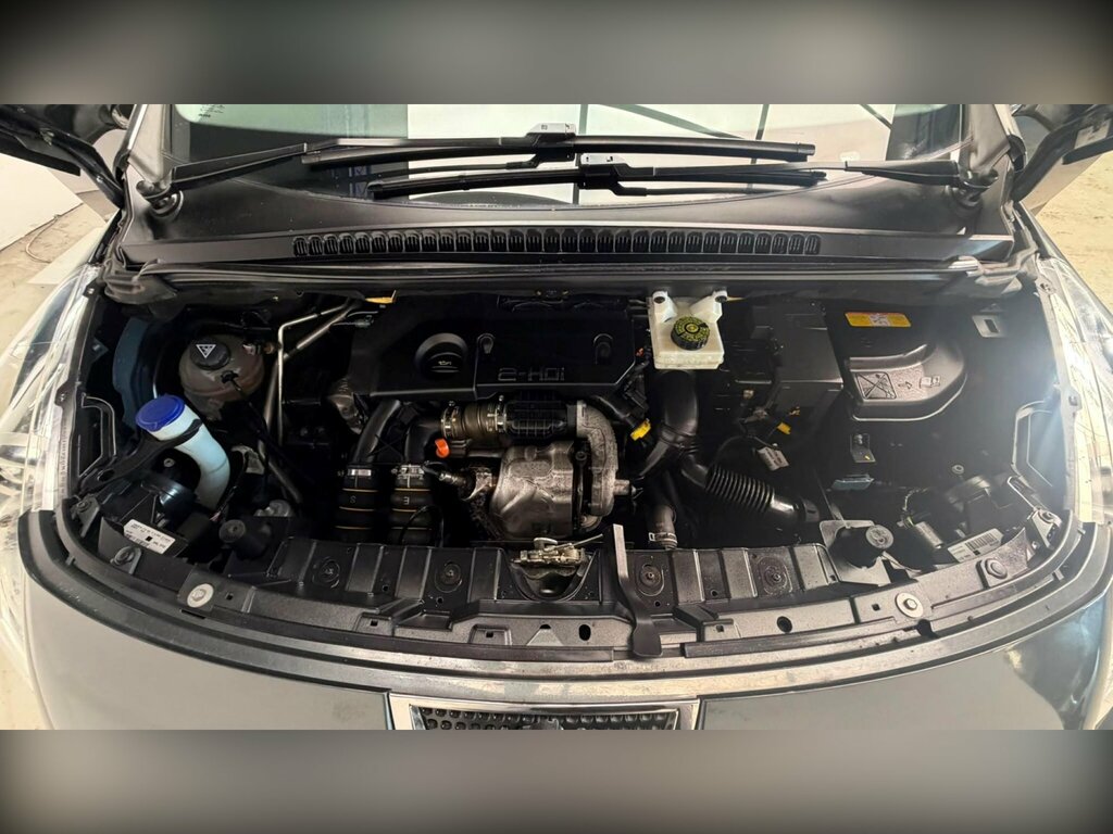 Peugeot 3008 E-hdi Active Grey #52