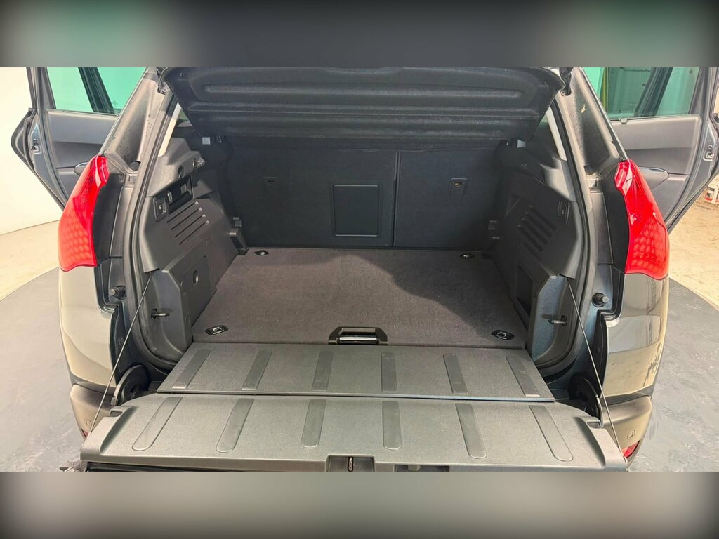 Peugeot 3008 E-hdi Active Grey #51