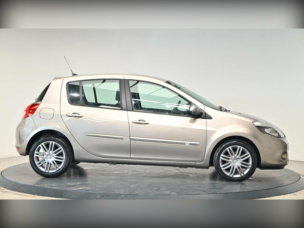 Renault Clio 1.2 Dynamique Tomtom Euro 5 Beige #4