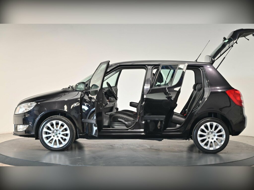 Skoda Fabia Elegance Tsi Dsg Green #32