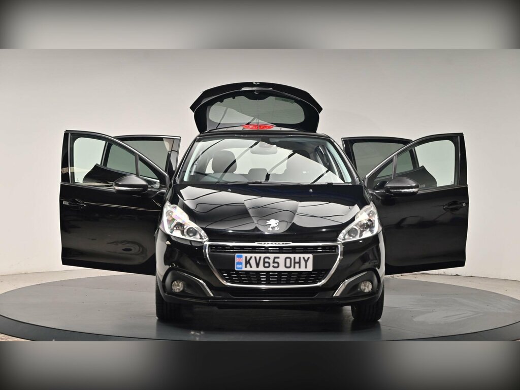 Peugeot 208 Hatchback Silver #27