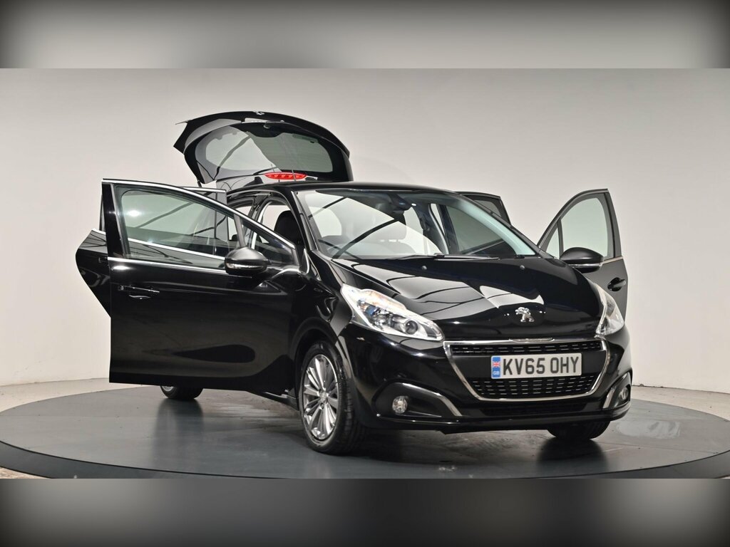 Peugeot 208 Hatchback Silver #26