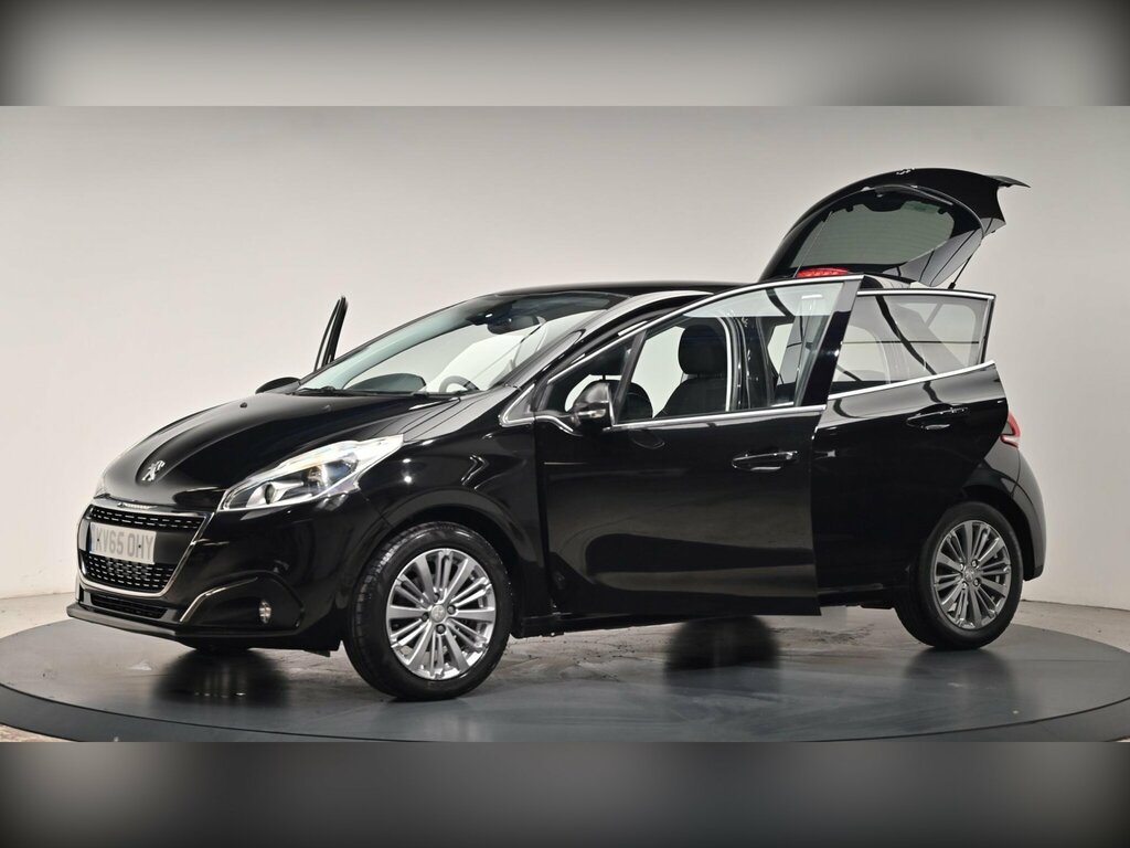 Peugeot 208 Hatchback Silver #30