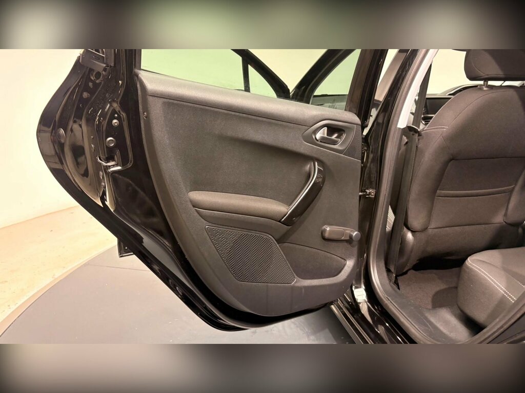 Peugeot 208 Hatchback Silver #50
