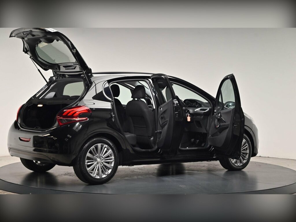 Peugeot 208 Hatchback Silver #39