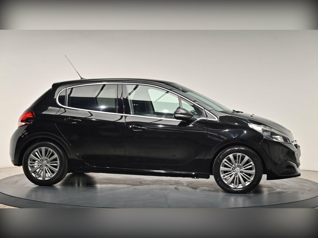 Peugeot 208 Hatchback Silver #23