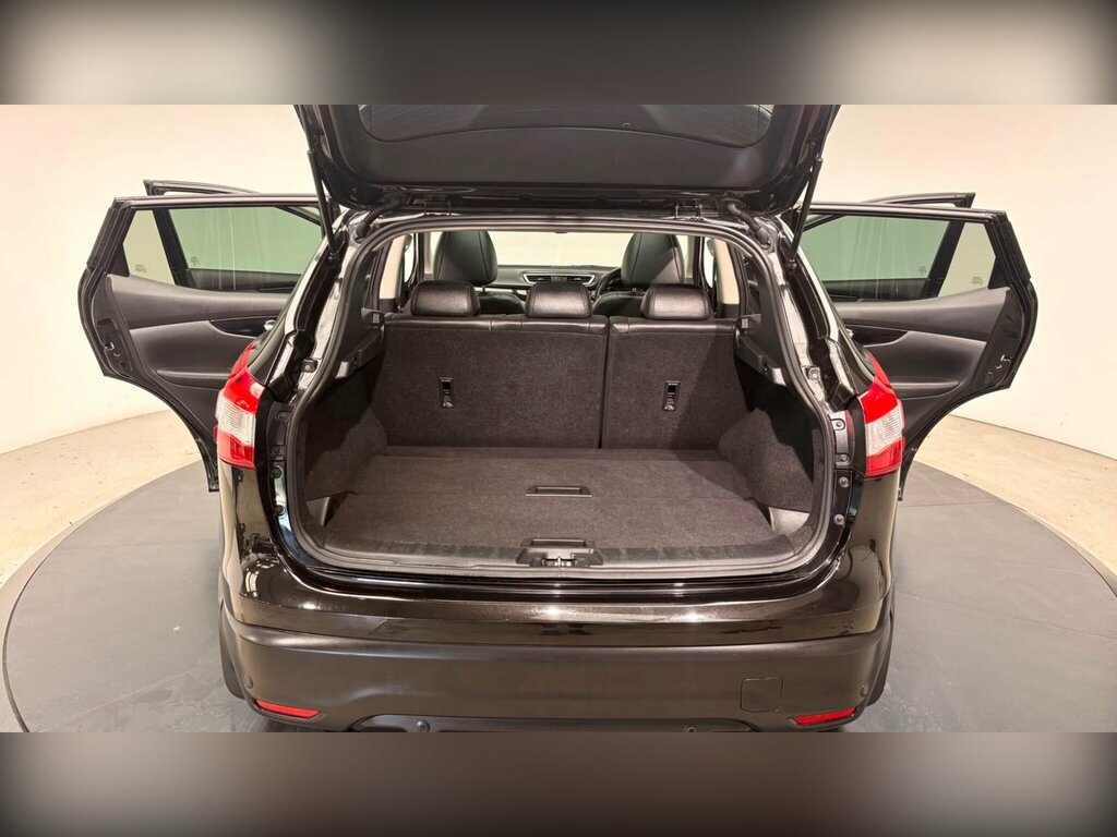 Nissan Qashqai 1.2 Dig-t Tekna Silver #63