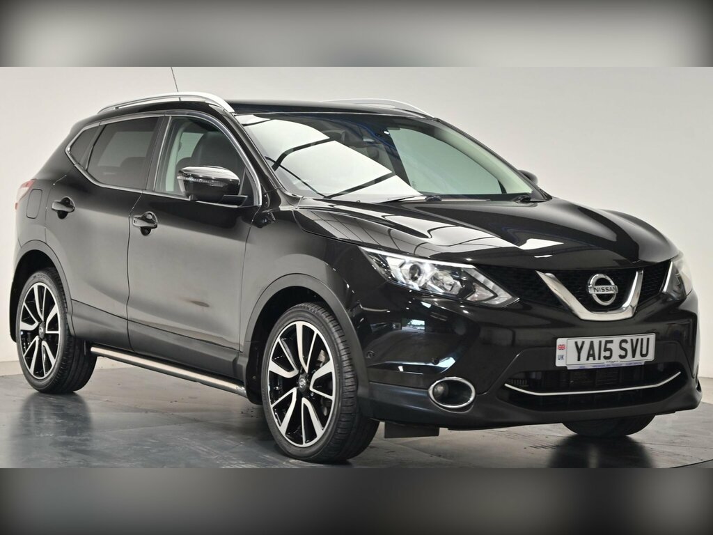 Nissan Qashqai 1.2 Dig-t Tekna Silver #1