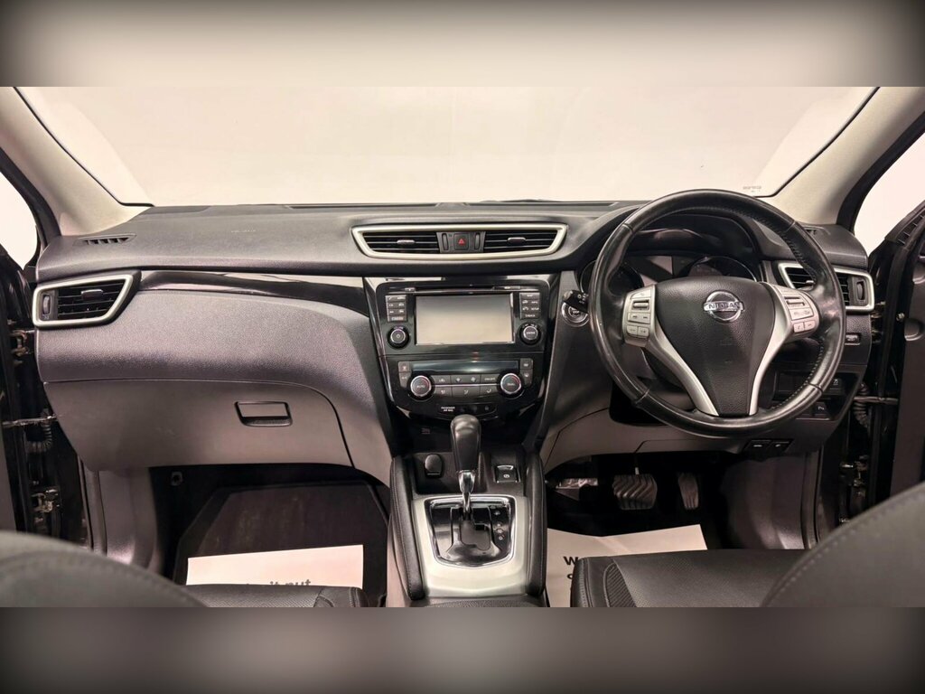 Nissan Qashqai 1.2 Dig-t Tekna Silver #52