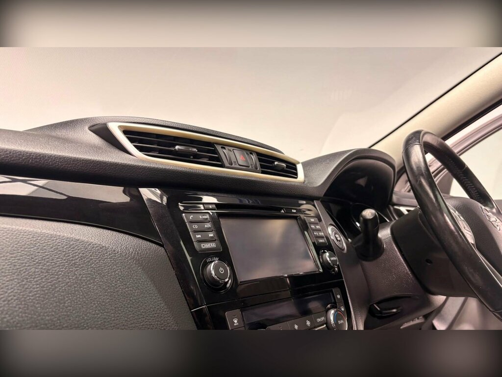 Nissan Qashqai 1.2 Dig-t Tekna Silver #54