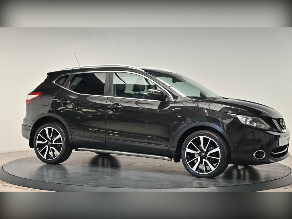 Nissan Qashqai 1.2 Dig-t Tekna Silver #24
