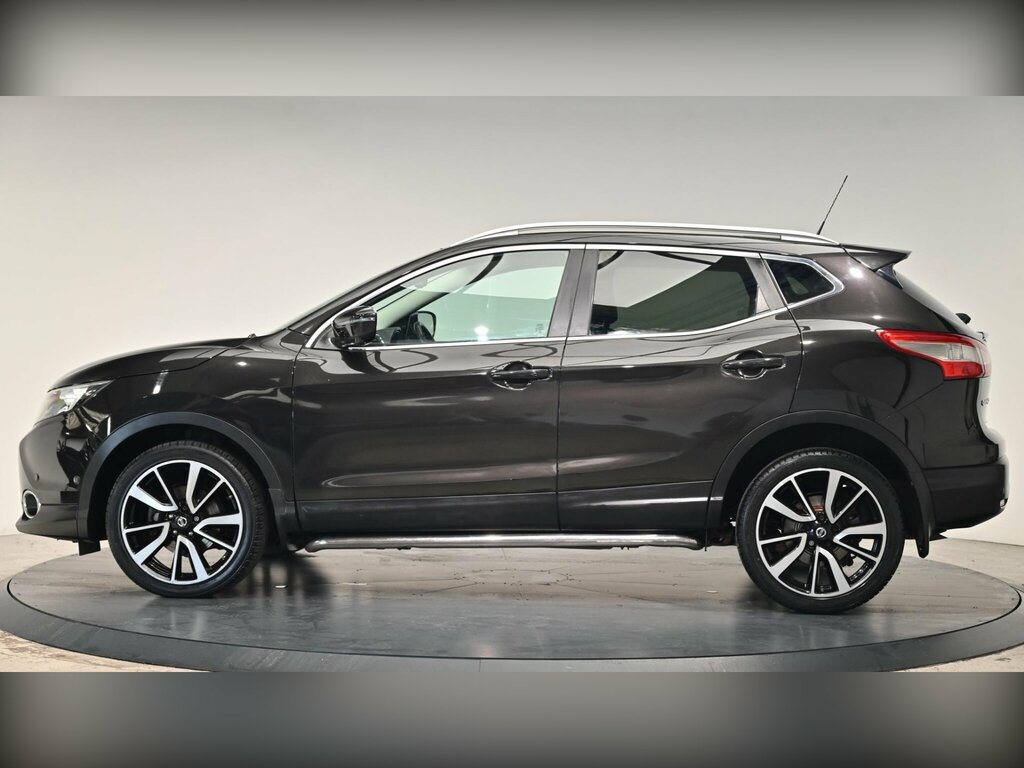 Nissan Qashqai 1.2 Dig-t Tekna Silver #14