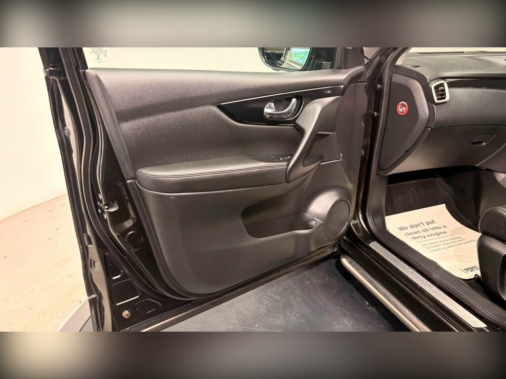 Nissan Qashqai 1.2 Dig-t Tekna Silver #48