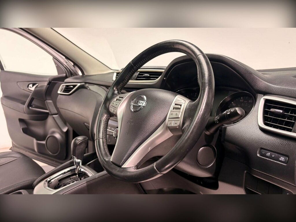 Nissan Qashqai 1.2 Dig-t Tekna Silver #56