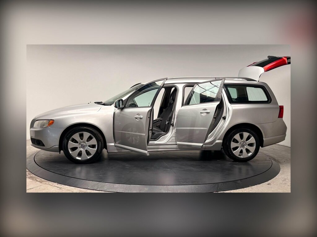 Volvo V70 2.4Td 163Ps Se Lux Red #19