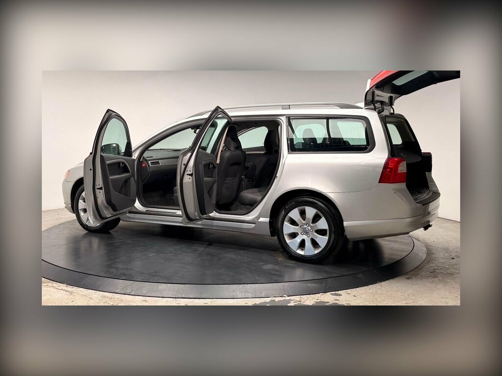 Volvo V70 2.4Td 163Ps Se Lux Red #25