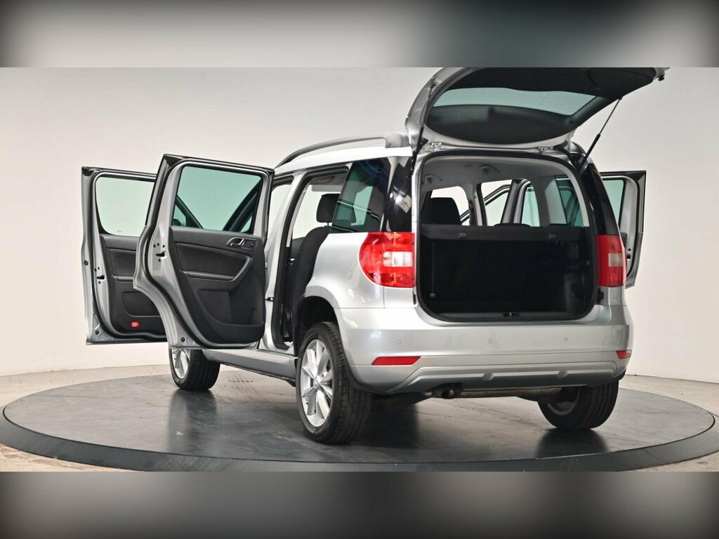 Skoda Yeti 1.2 Tsi Se 5-Dr Blue #35