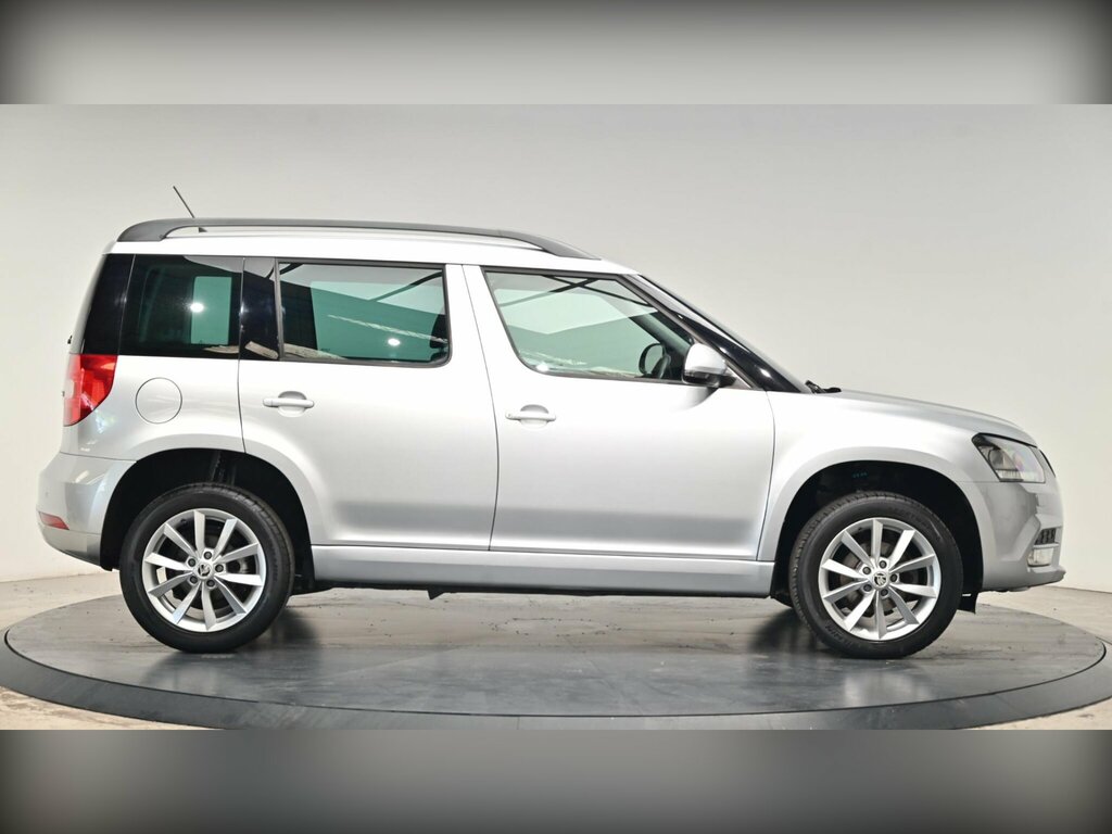 Skoda Yeti 1.2 Tsi Se Dsg Euro 6 Ss Silver #4