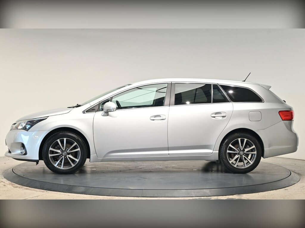 Toyota Avensis 2.0 D-4d Tr Tourer Euro 5 Silver #3