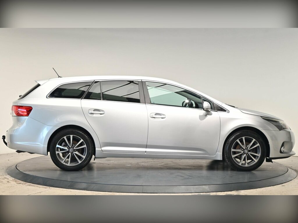 Toyota Avensis 2.0 D-4d Tr Tourer Euro 5 Silver #4