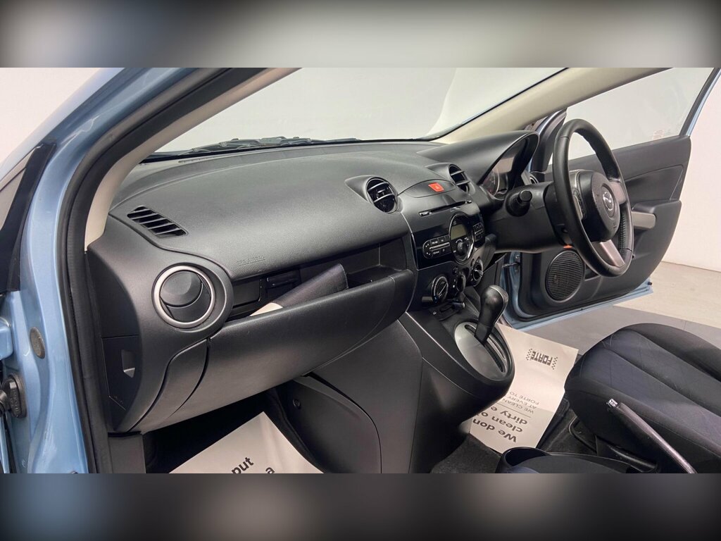 Mazda 2 1.3 Tamura Hatchback Euro 5 84 Blue #22