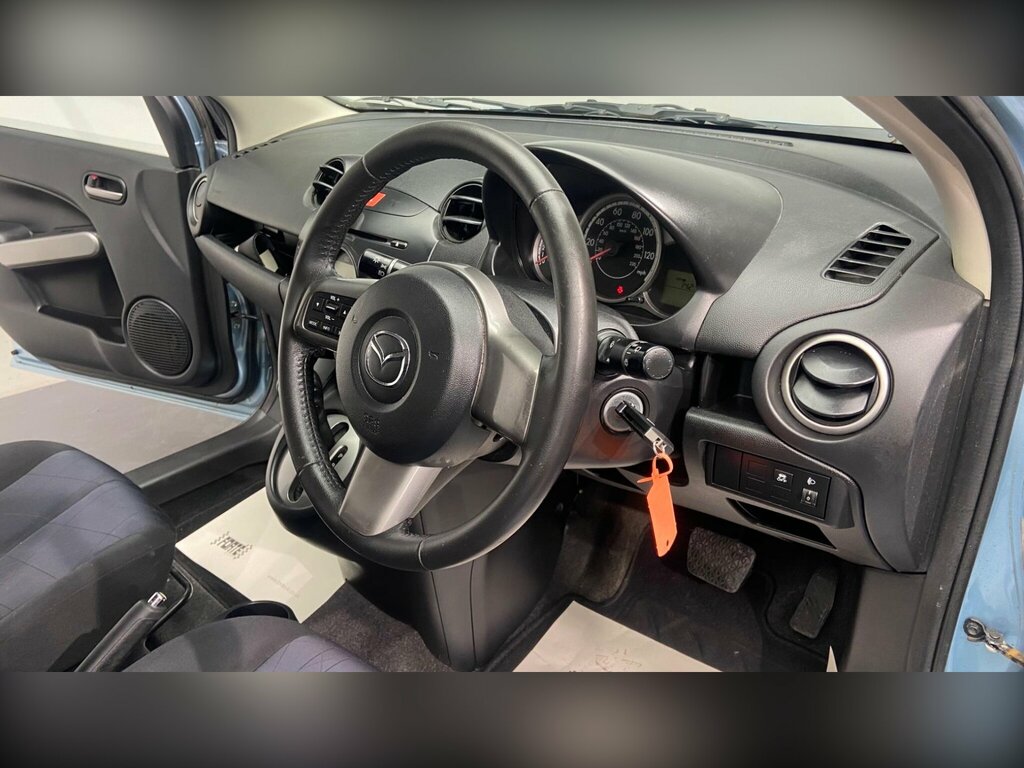 Mazda 2 1.3 Tamura Hatchback Euro 5 84 Blue #17
