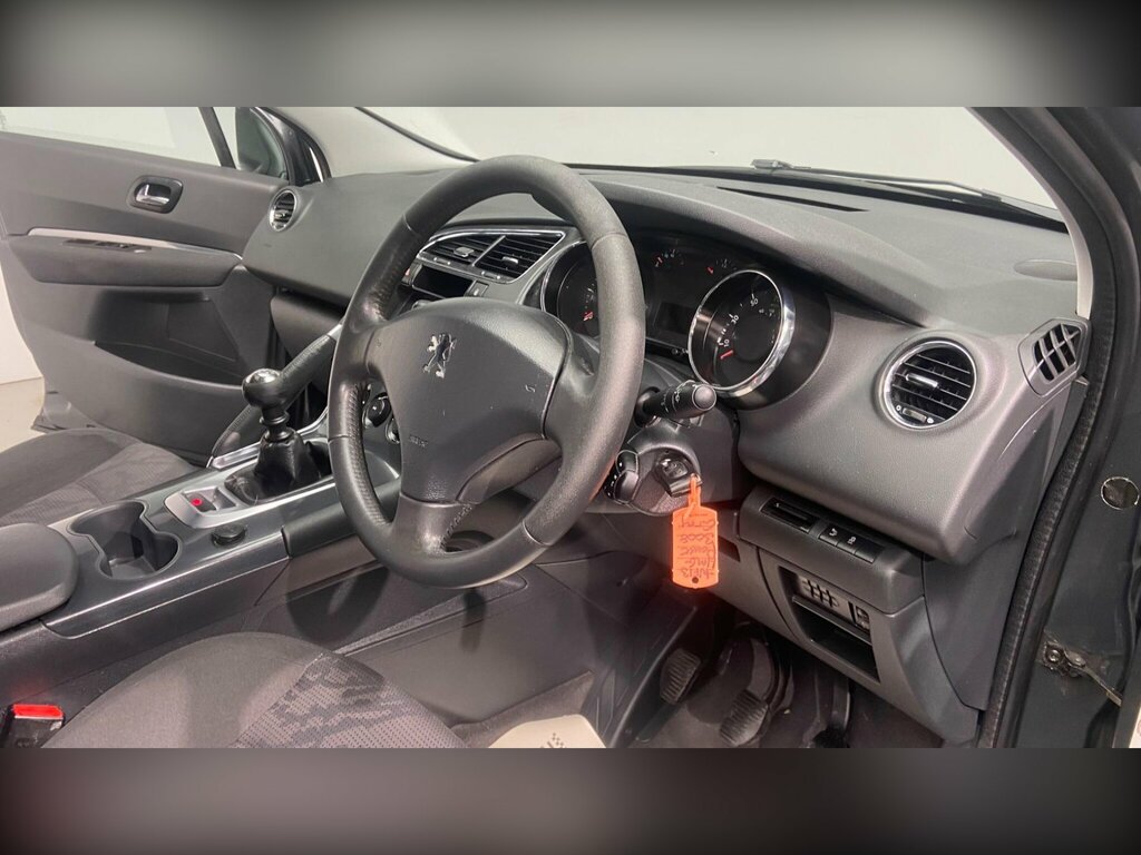 Peugeot 3008 Active 1.6 E-hdi Fap Black #17