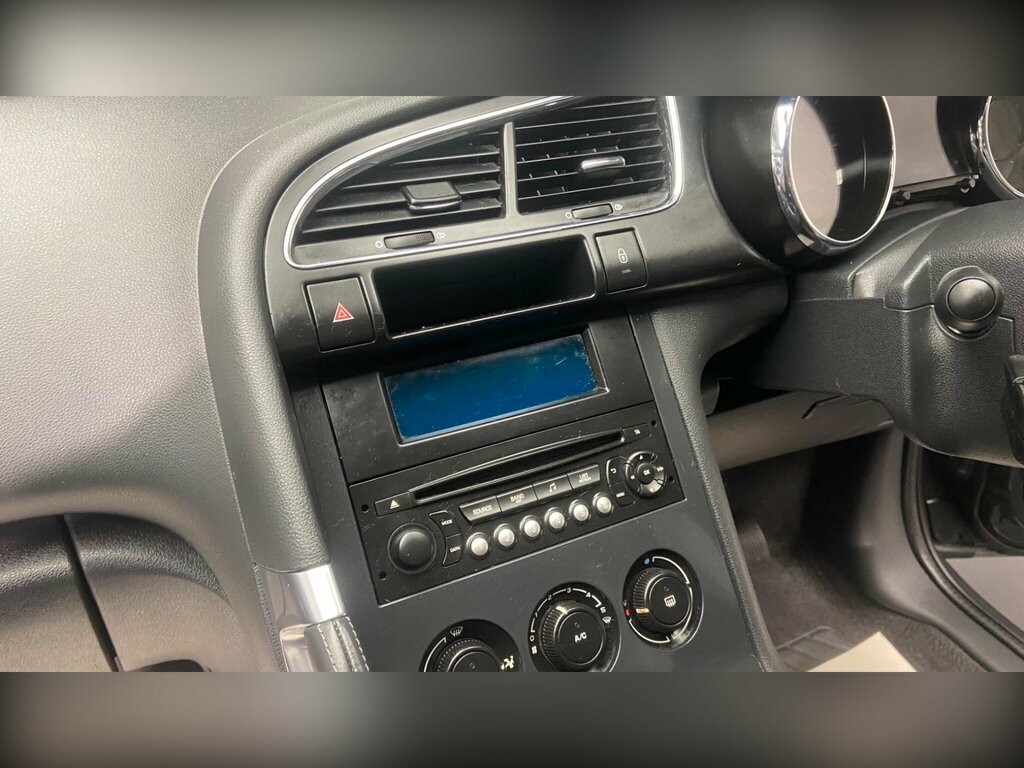 Peugeot 3008 Active 1.6 E-hdi Fap Black #23