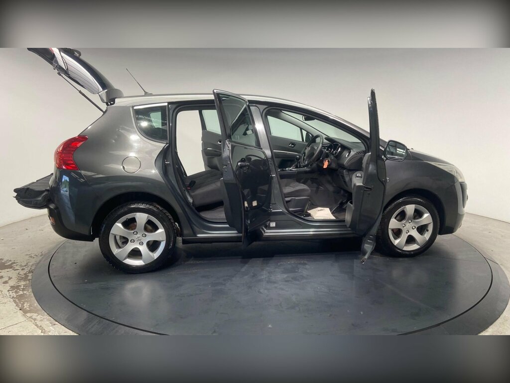 Peugeot 3008 Active 1.6 E-hdi Fap Black #16