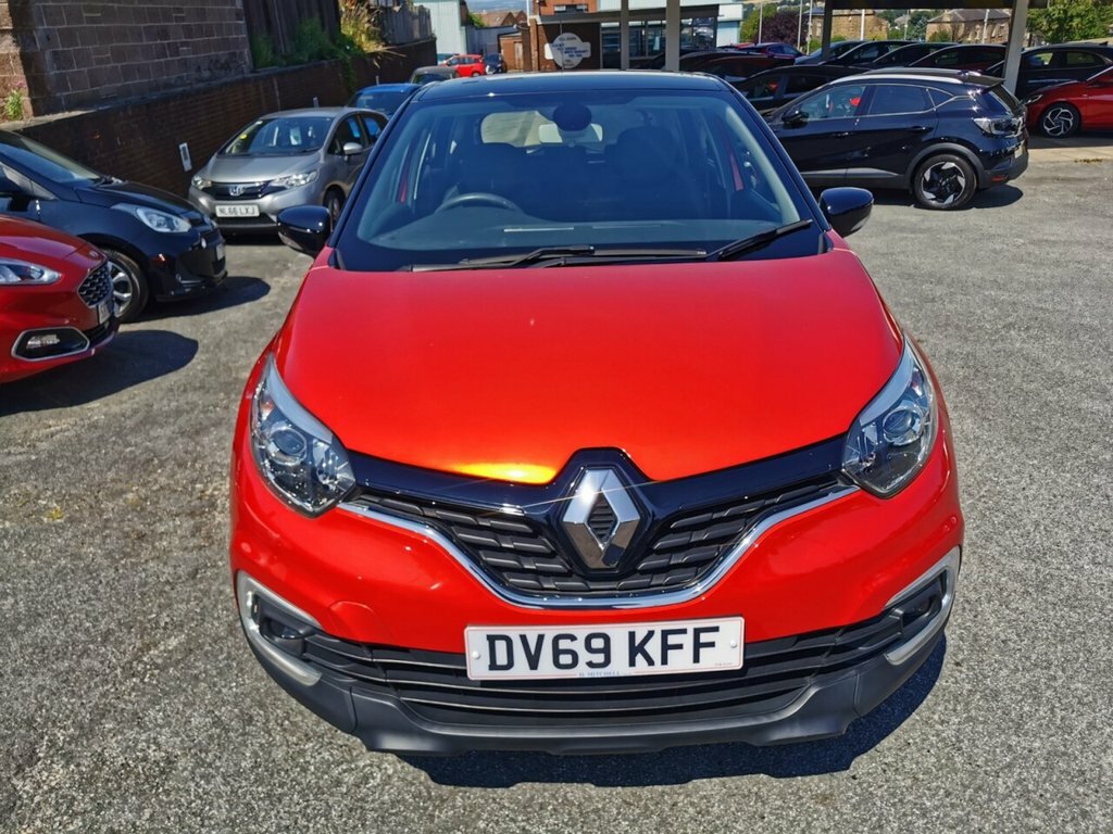 Renault Captur Play Tce Red