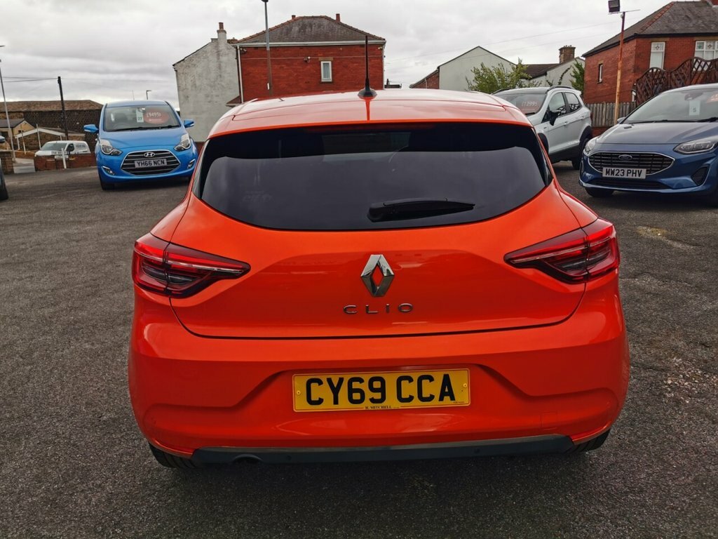 Renault Clio 1L Iconic Orange #5