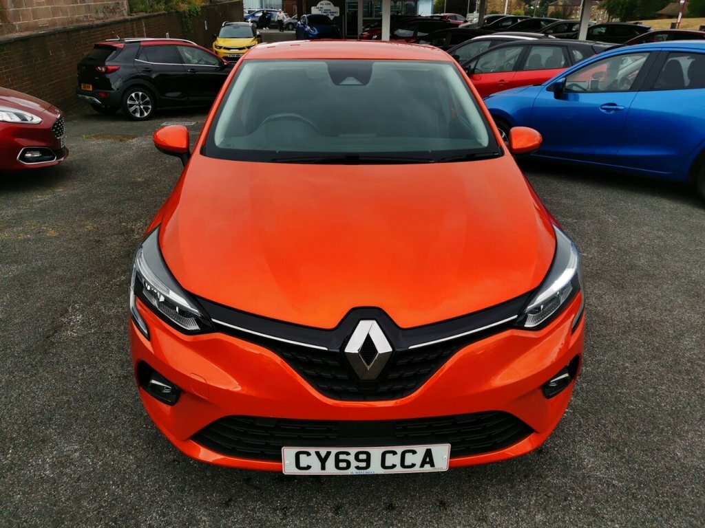 Renault Clio 1L Iconic Orange #2