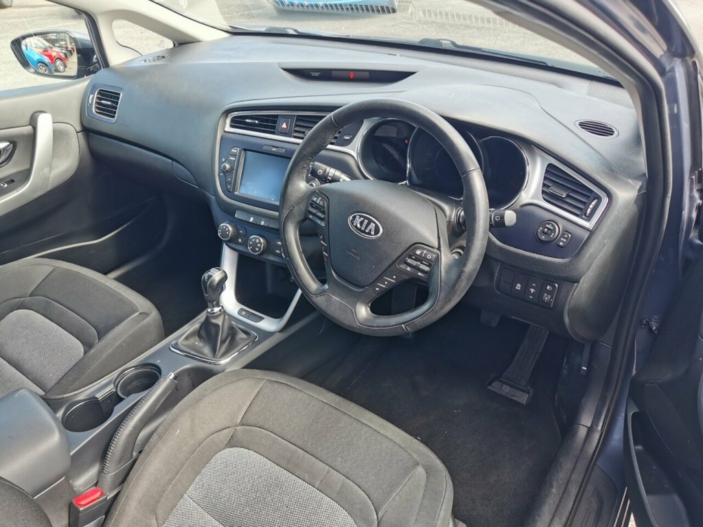 Kia Ceed 1.6 Gdi 2 Hatchback Euro 6 Ss Red #7
