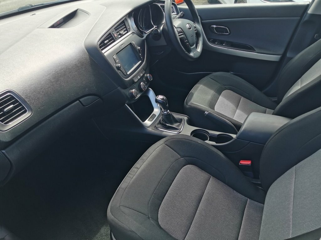 Kia Ceed 1.6 Gdi 2 Hatchback Euro 6 Ss Red #9