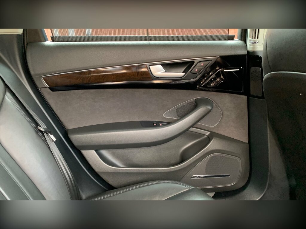 Audi A8 3L Se Executive Black #45