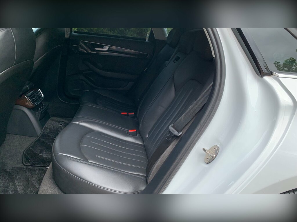 Audi A8 3L Se Executive Black #49