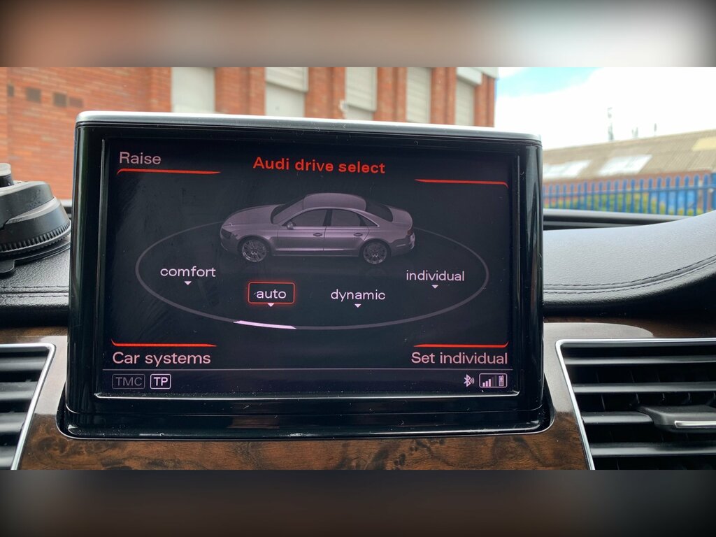 Audi A8 3L Se Executive Black #84