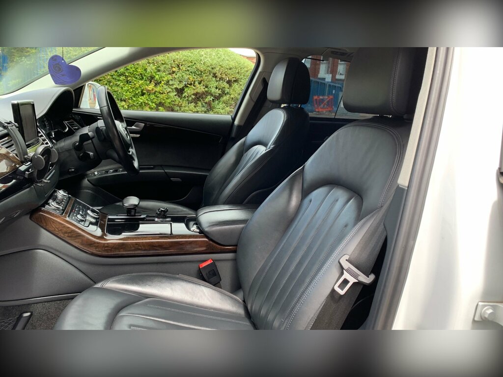 Audi A8 3L Se Executive Black #64