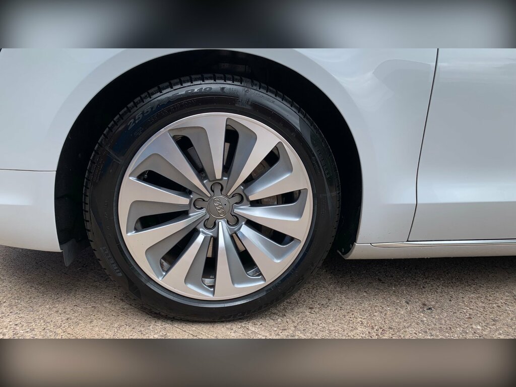 Audi A8 3L Se Executive Black #30