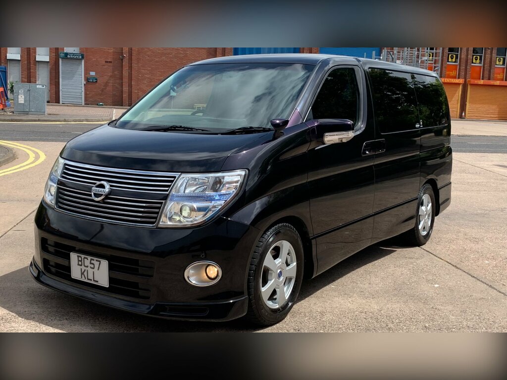 Nissan Elgrand Highway Star 3.5 V6 Ulez 8 Seater Black #3