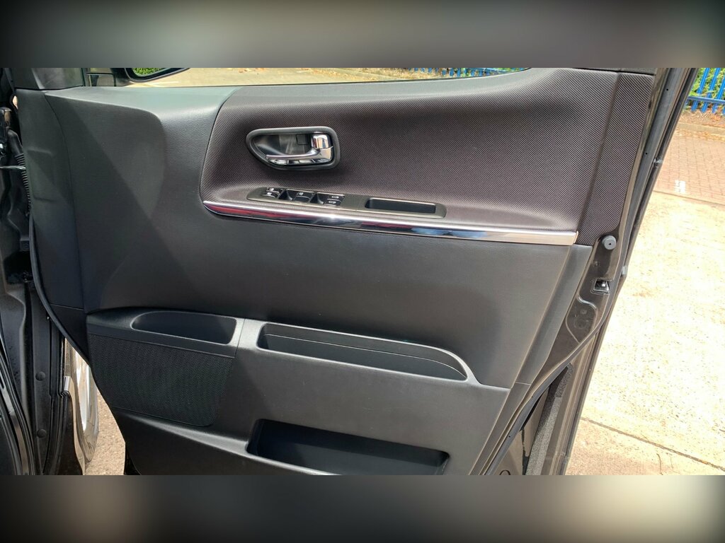 Nissan Elgrand Petrol Black #29