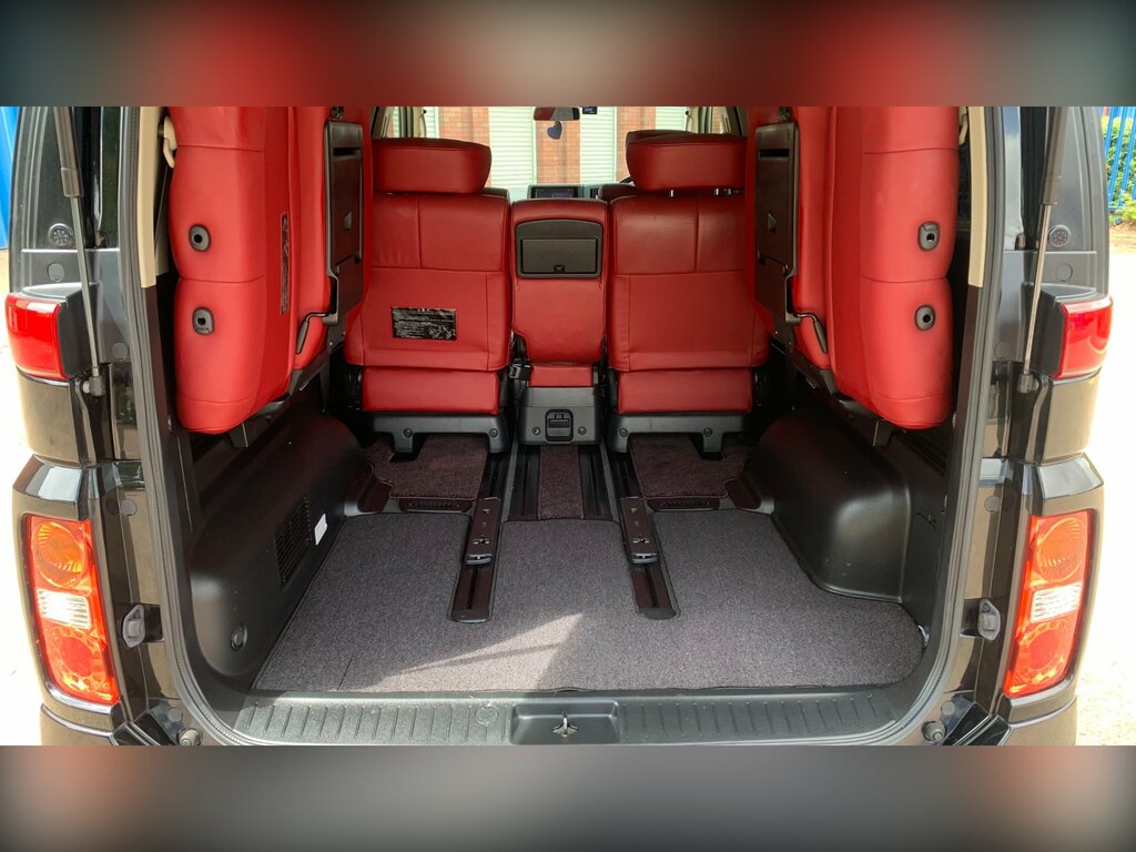 Nissan Elgrand Petrol Black #79