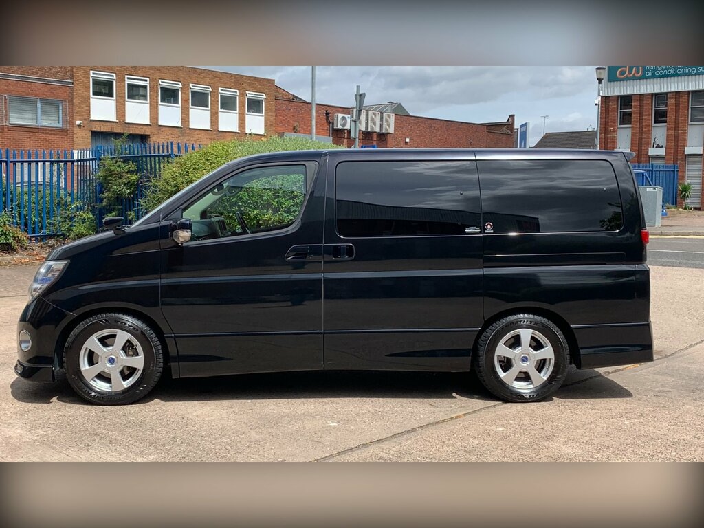 Nissan Elgrand Highway Star 3.5 V6 Ulez 8 Seater Black #4