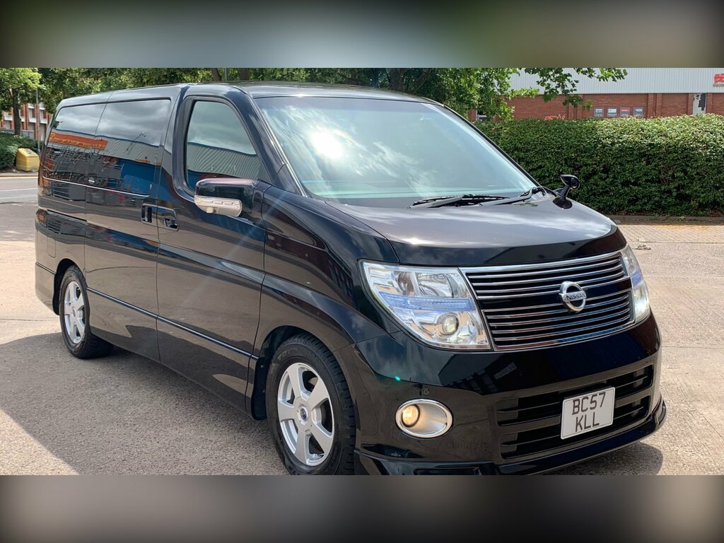 Nissan Elgrand Highway Star 3.5 V6 Ulez 8 Seater Black
