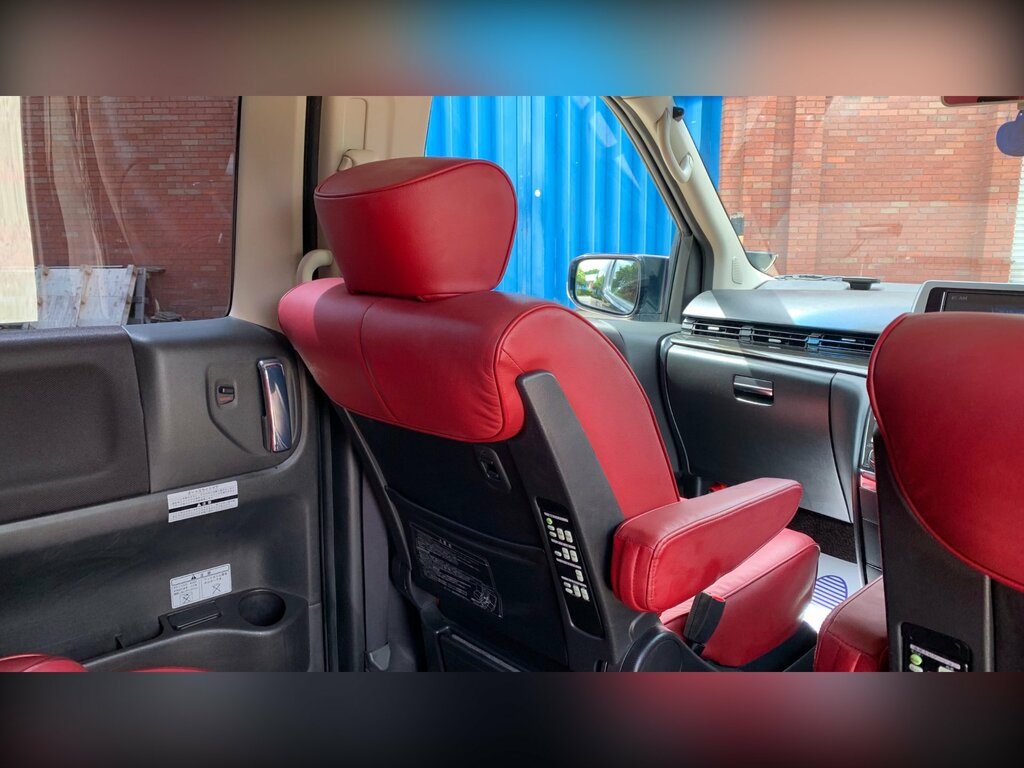 Nissan Elgrand Petrol Black #30