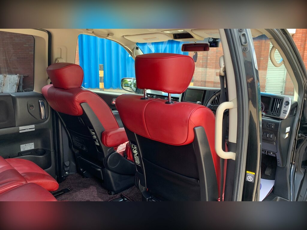 Nissan Elgrand Petrol Black #37