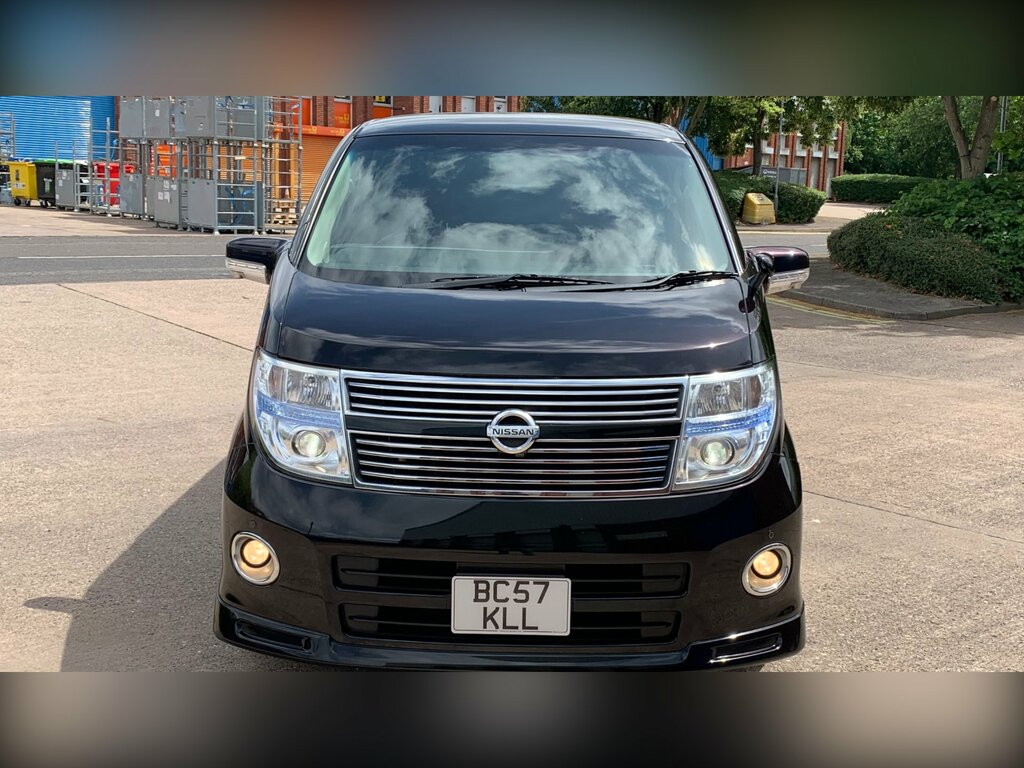 Nissan Elgrand Highway Star 3.5 V6 Ulez 8 Seater Black #2
